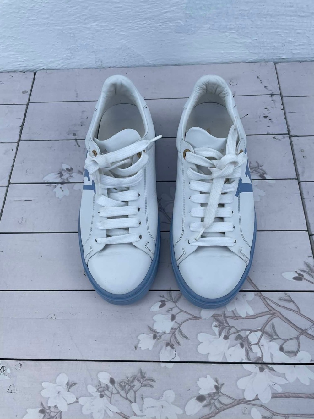 Louis Vuitton White & Light Blue Men’s Low-Top Sneakers